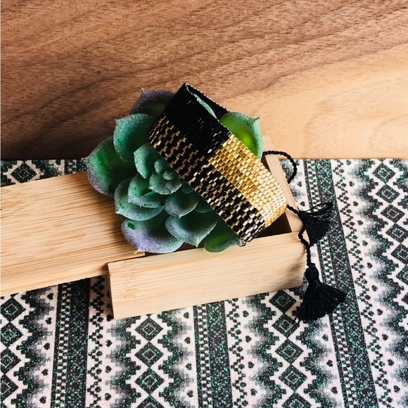 Gold and Black Miyuki Seed Beaded Bracelet - Picture 2 of 5